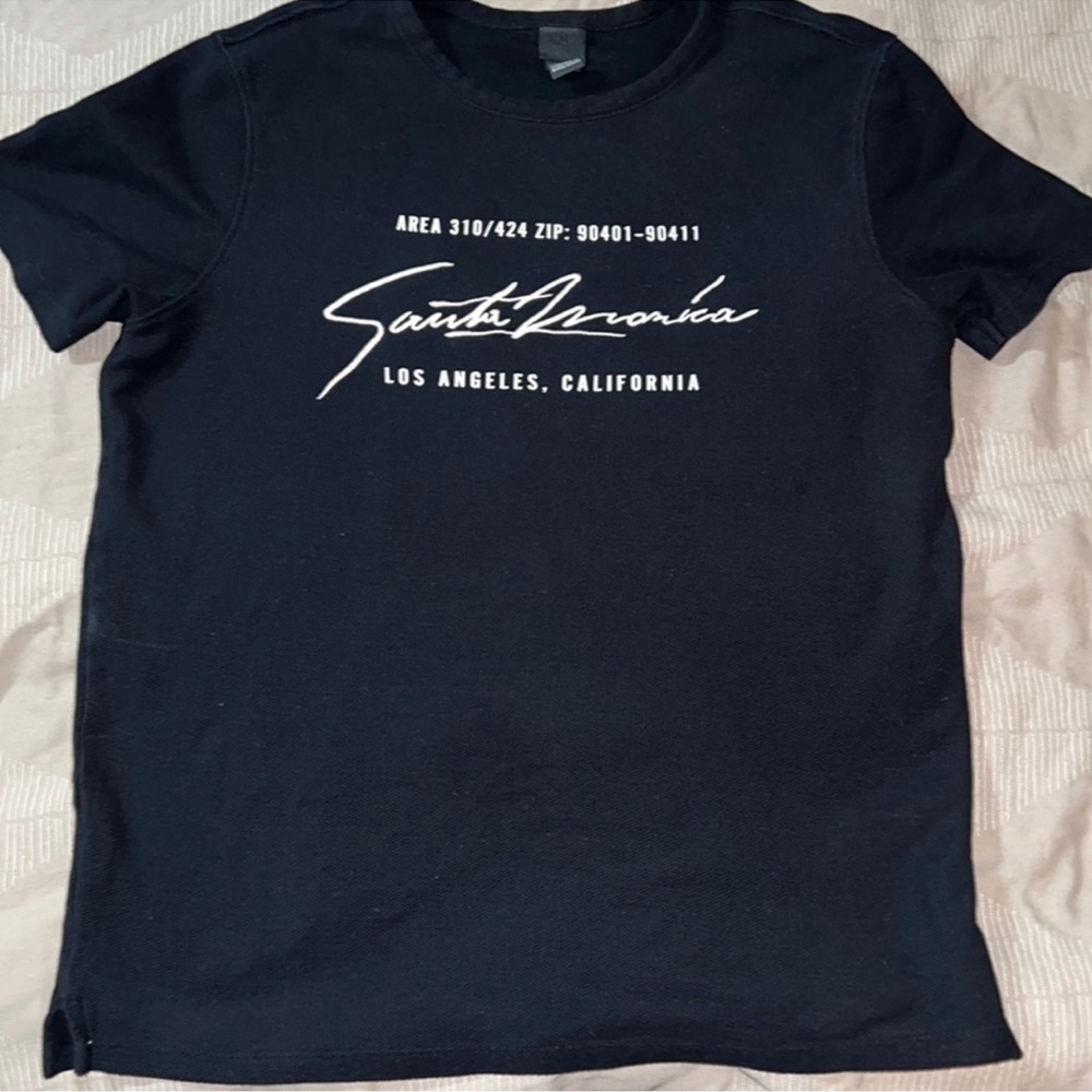 H&M men’s Black Graphic T-Shirt size medium